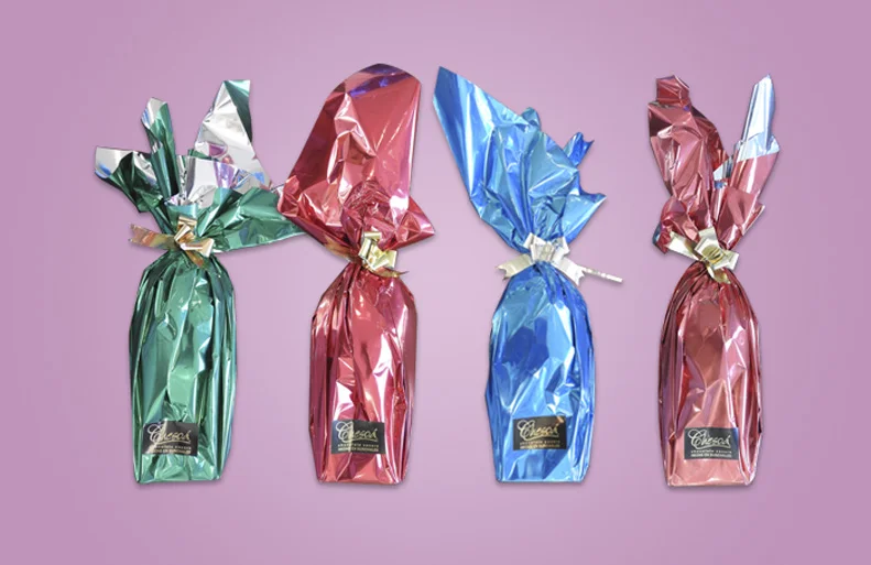 Chocolates Chesoa presentados en huevos de pascua y figuras.