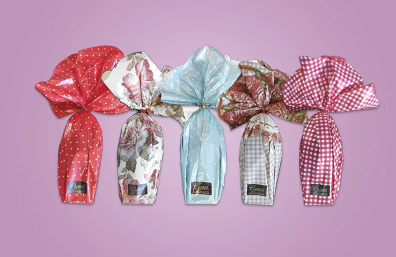 Chocolates Chesoa presentados en huevos de pascua y figuras.