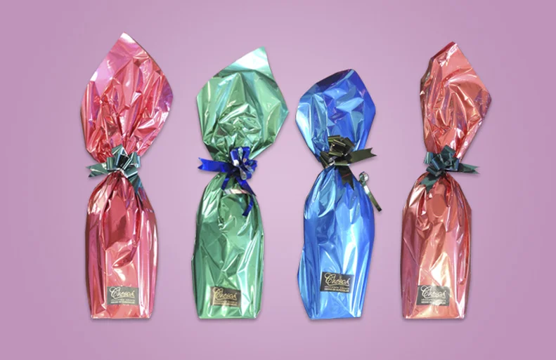 Chocolates Chesoa presentados en huevos de pascua y figuras.